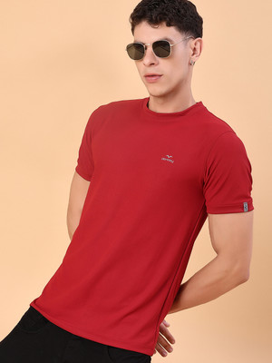 V-MART Solid Men Round Neck Maroon T-Shirt