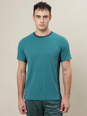 TECHNOSPORT Solid Men Round Neck Green T-Shirt