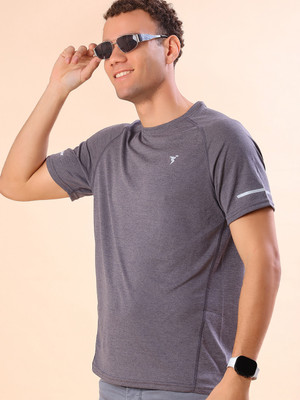 V-MART Solid Men Round Neck Grey T-Shirt