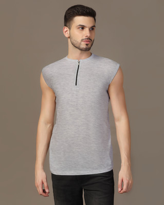 GEUM Solid Men Henley Neck Silver T-Shirt