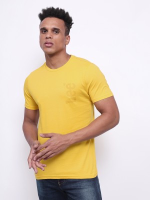 LEE Solid Men Round Neck Yellow T-Shirt