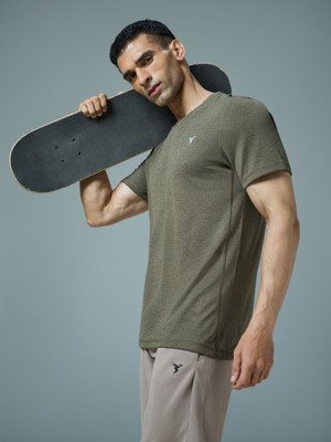 TECHNOSPORT Self Design Men Round Neck Brown T-Shirt