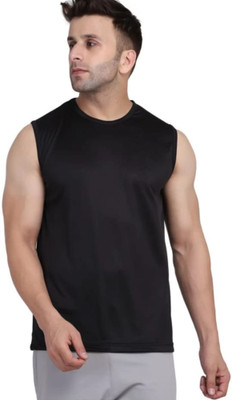 JB Jangoboy Solid Men Round Neck Black T-Shirt