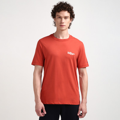 TOMMY HILFIGER Solid Men Round Neck Red T-Shirt