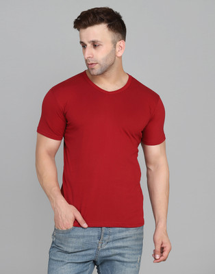 SWIFTLY Solid Men V Neck Maroon T-Shirt