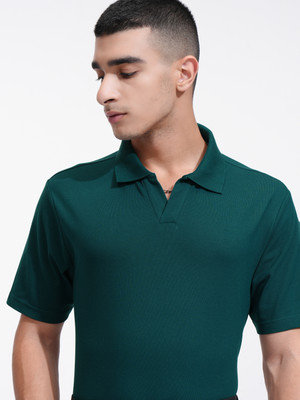HIGHLANDER Solid Men Polo Neck Green T-Shirt
