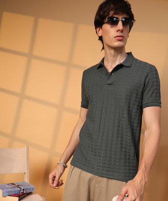 CAMPUS SUTRA Solid Men Polo Neck Grey T-Shirt