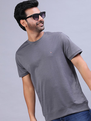 V-MART Solid Men Round Neck Grey T-Shirt
