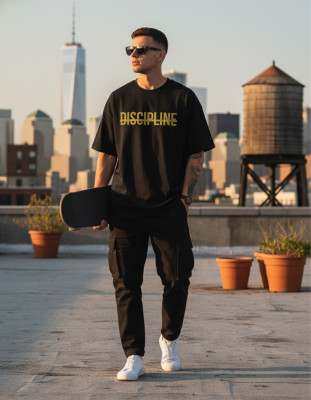 WEARJOY Typography Men Round Neck Black T-Shirt