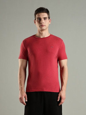 TOMMY HILFIGER Solid Men Crew Neck Red T-Shirt