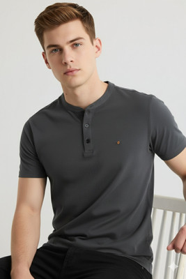 Jai Textiles Solid Men Henley Neck Black T-Shirt