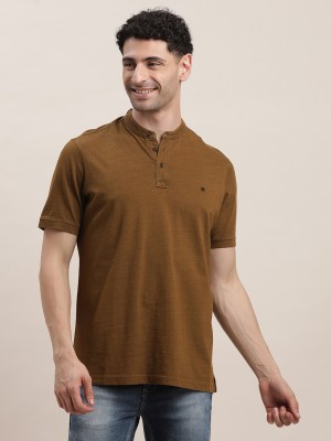 TURTLE Solid Men Henley Neck Brown T-Shirt