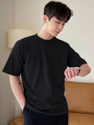 AJOLLI Solid Men Round Neck Black T-Shirt