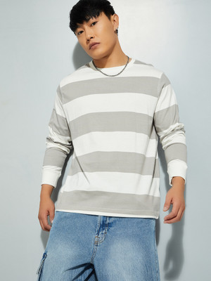 MAX Striped Men Round Neck Grey T-Shirt