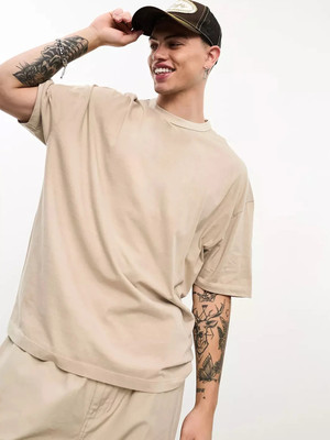 CHKOKKO Solid Men Round Neck Beige T-Shirt
