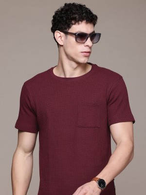 Roadster Solid Men Round Neck Brown T-Shirt