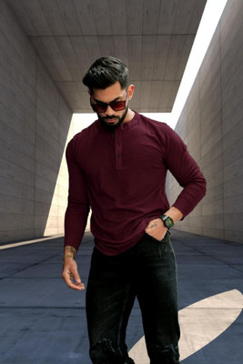 Rufica Self Design Men Mandarin Collar Maroon T-Shirt