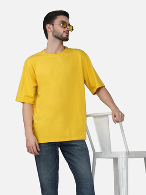 MEGAKART Solid Men Round Neck Yellow T-Shirt