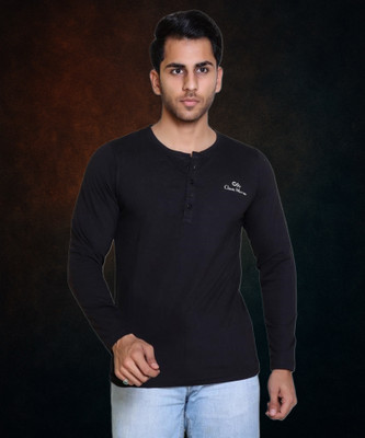 Classic Martino Solid Men Henley Neck Maroon T-Shirt