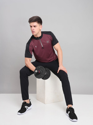 TECHNOSPORT Colorblock Men Zip Neck Maroon T-Shirt