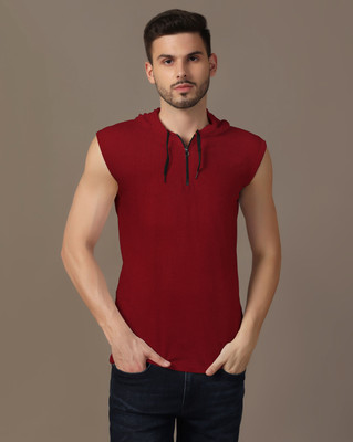 GEUM Solid Men Hooded Neck Maroon T-Shirt