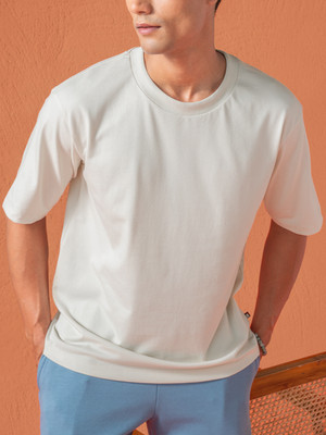 Damensch Solid Men Round Neck White T-Shirt