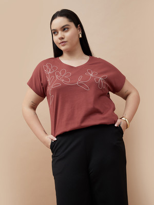 Nexus by Lifestyle Printed Women Round Neck Maroon T-Shirt