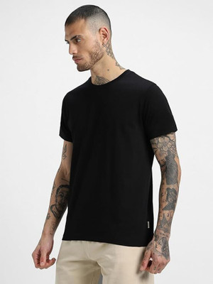 Adnikezed Solid Men Round Neck Black T-Shirt