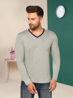 METRONAUT Solid Men V Neck Grey T-Shirt