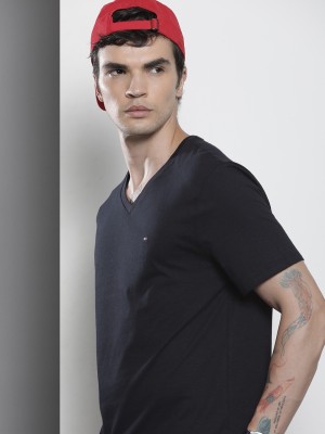 TOMMY HILFIGER Solid Men V Neck Dark Blue T-Shirt