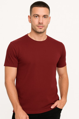 Feels Like Pro Solid Men Round Neck Maroon T-Shirt