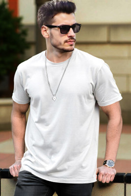 SNAZZY TEES Solid Men Round Neck White T-Shirt