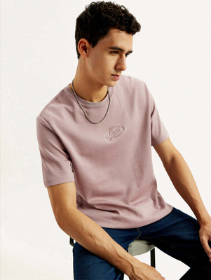 LEVI'S Solid Men Crew Neck Purple T-Shirt