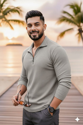 TheTrendyTailor Self Design Men Zip Neck Black T-Shirt