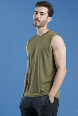 Adorbs Solid Men Round Neck Dark Green T-Shirt