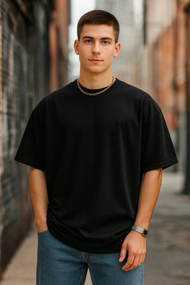 RadiantRarity Solid Men Round Neck Black T-Shirt