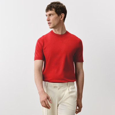 Montequinto Solid Men Round Neck Red T-Shirt