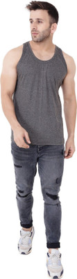 GEUM Solid Men Scoop Neck Grey T-Shirt