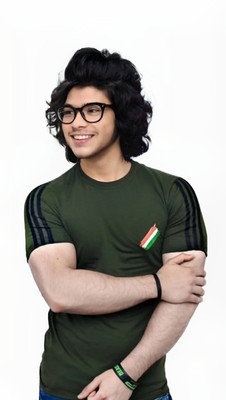 Shri Krishna Solid Men Round Neck Dark Green T-Shirt