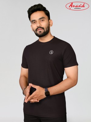 Anand Solid Men Round Neck Black T-Shirt