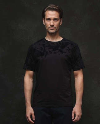 RARE RABBIT Solid Men Crew Neck Black T-Shirt