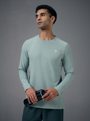 TECHNOSPORT Solid Men Crew Neck Grey T-Shirt