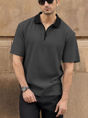 Aqualoom Self Design Men Zip Neck Grey T-Shirt