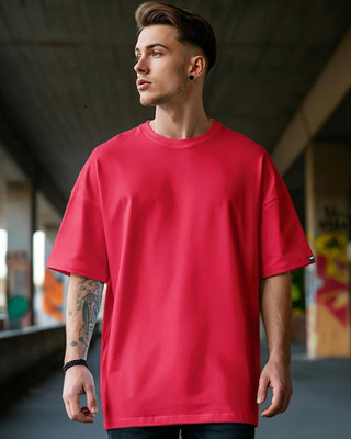 BEWAKOOF Solid Men Round Neck Red T-Shirt