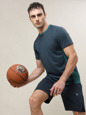 TECHNOSPORT Solid Men Round Neck Black T-Shirt
