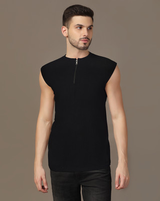 GEUM Solid Men Round Neck Black T-Shirt