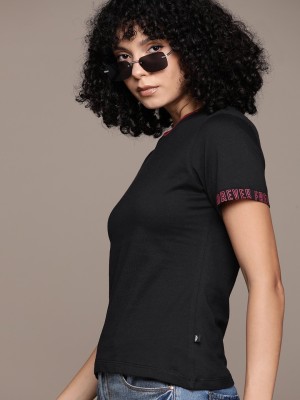 Roadster Solid Women Round Neck Black T-Shirt