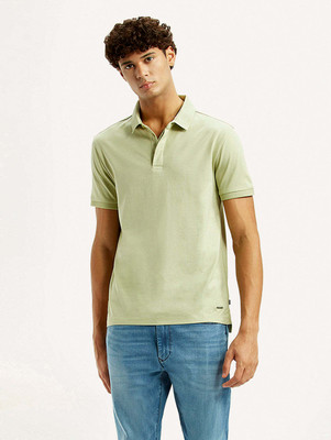 LEVI'S Solid Men Polo Neck Green T-Shirt