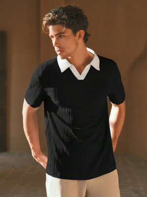 Madfrog Self Design Men Polo Neck Black T-Shirt