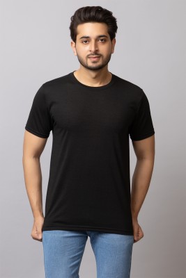 Uvah Solid Men Round Neck Black T-Shirt